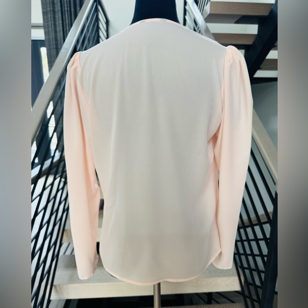 New Marciano Chic and Sheer Women's Blouse in Soft Pink size S - Picture 4 of 5